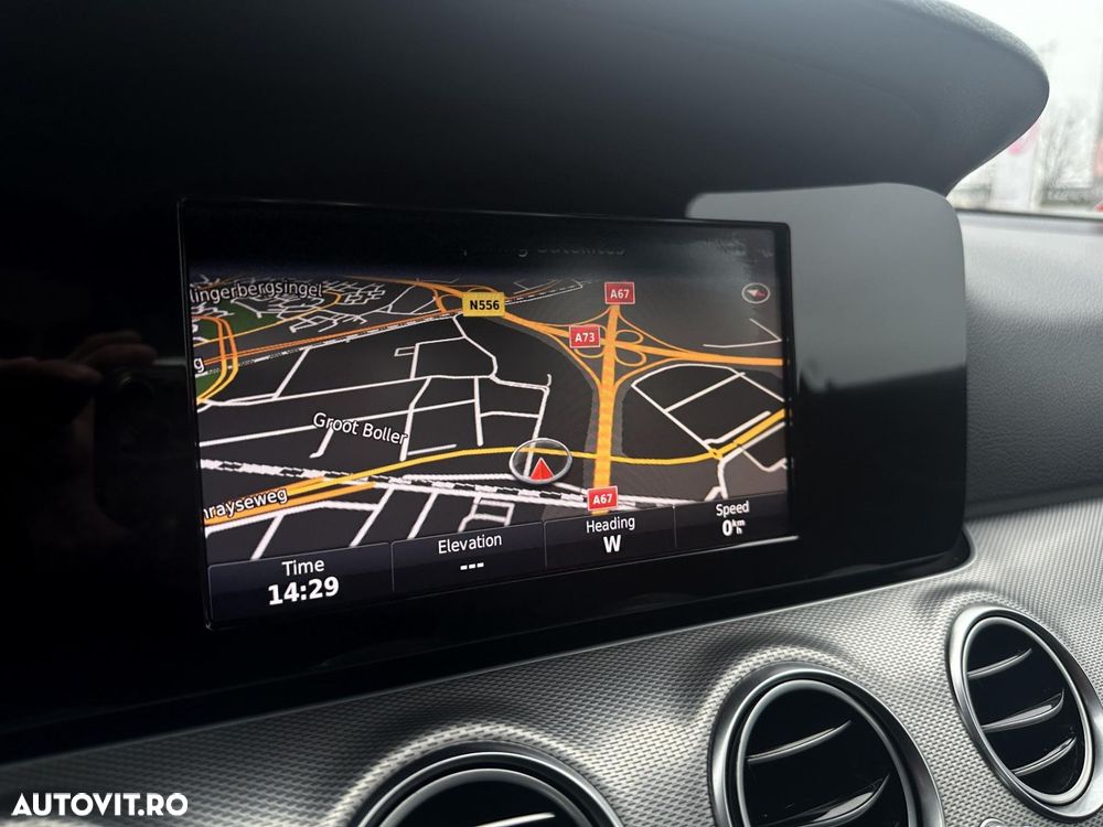 Mercedes-Benz E - 11