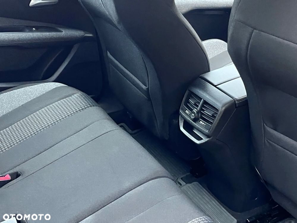 Peugeot 3008 BlueHDi 130 Stop & Start EAT8 Active Business-Paket - 7