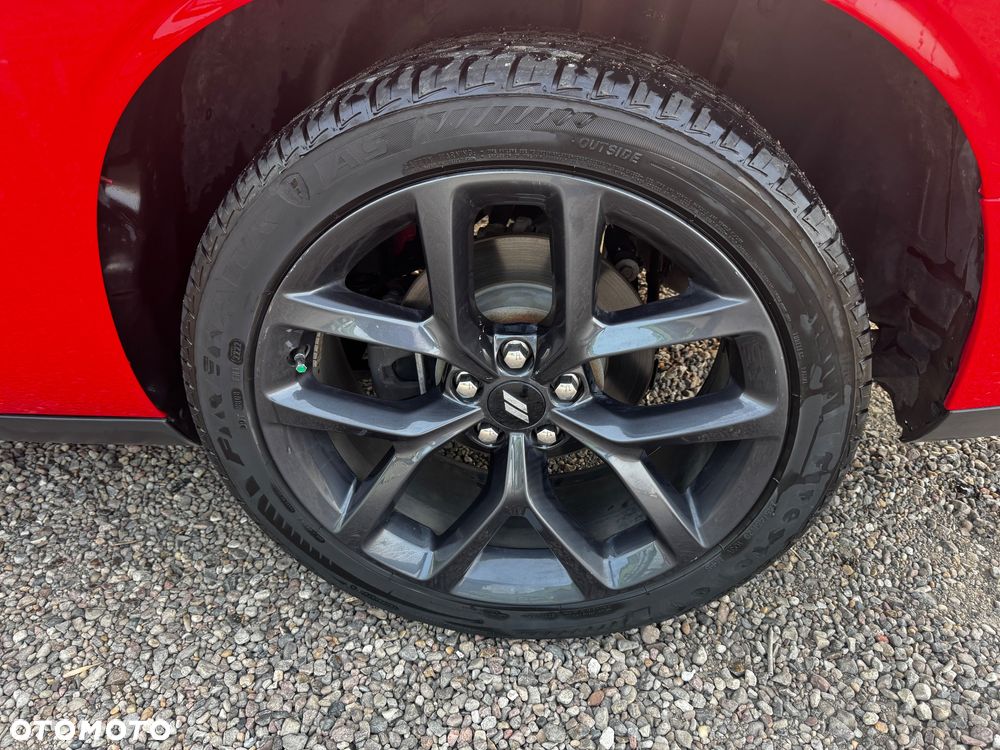 Dodge Challenger - 12