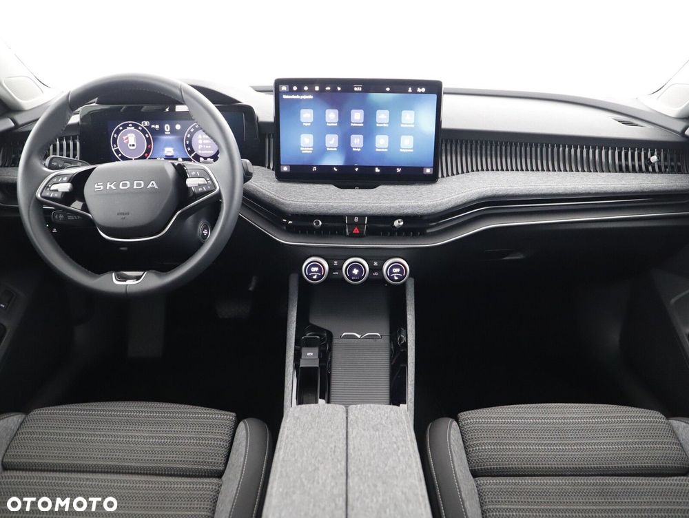 Skoda Superb 2025