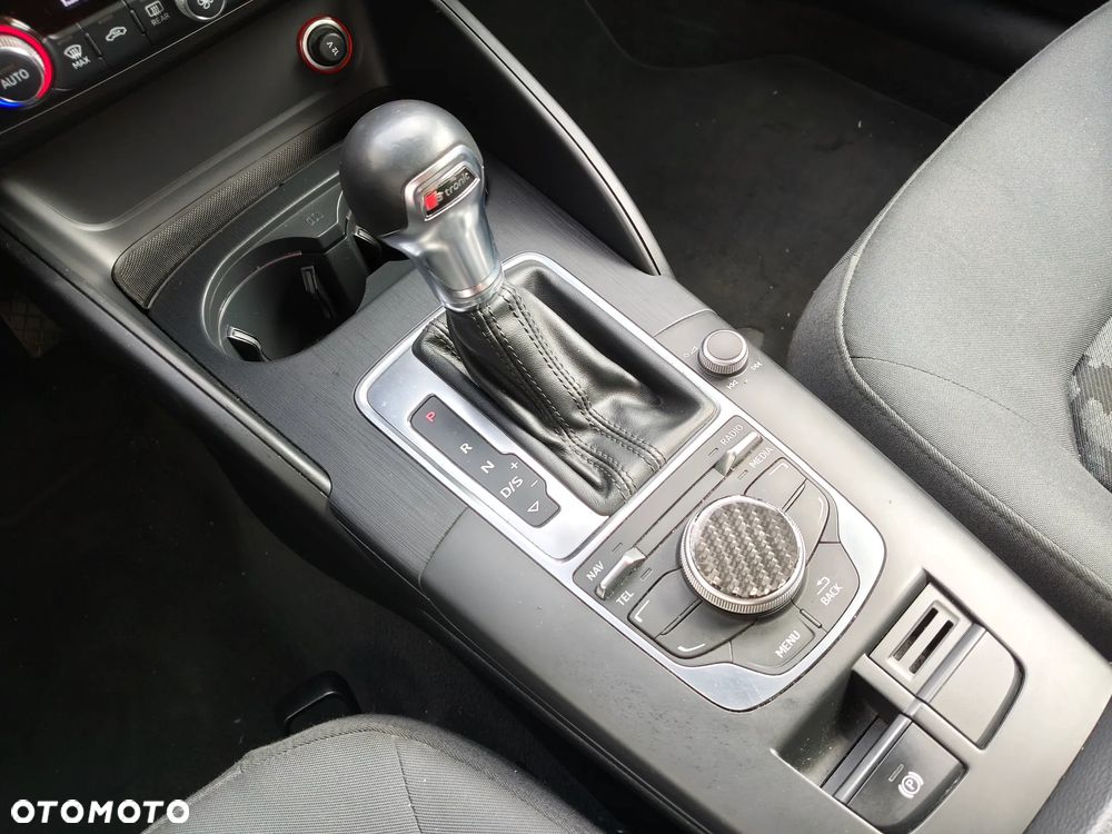 Audi A3 Sportback 1.4 TFSI S tronic Ambiente - 6