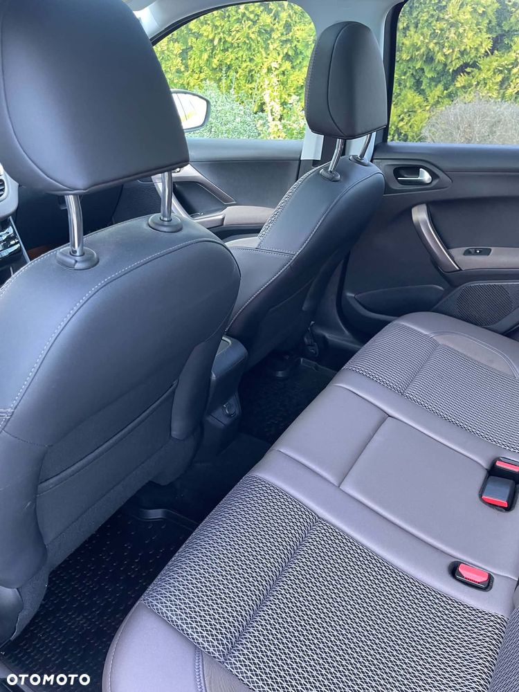 Peugeot 2008 1.6 VTi Allure - 5