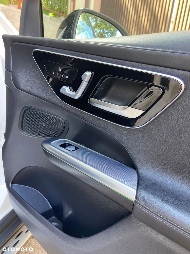 Mercedes-Benz GLC 220 d 4Matic 9G-TRONIC Edition AMG Line - 24