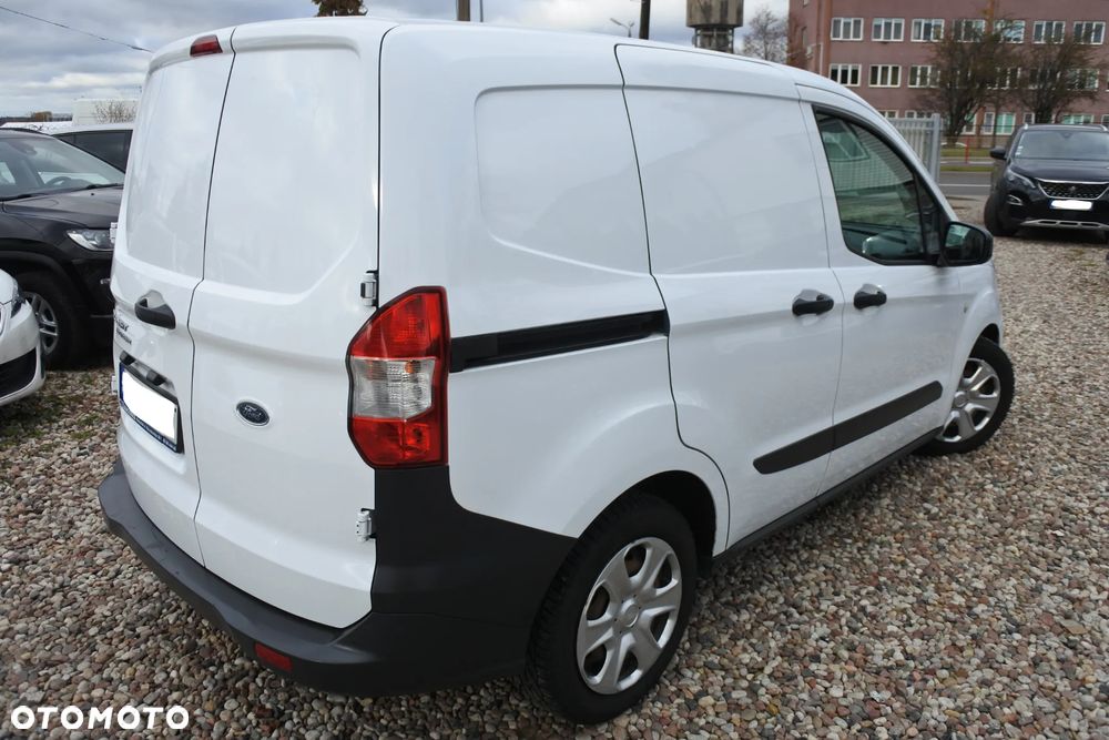 Ford TRANSIT COURIER - 3