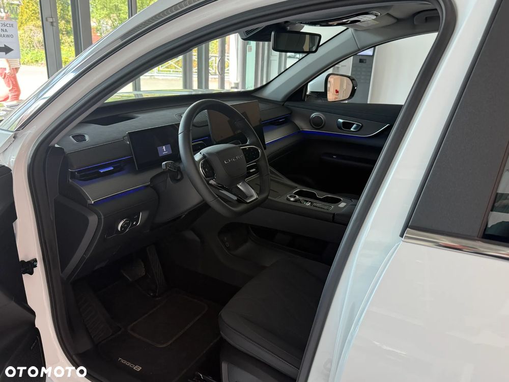 Chery Tiggo 8 - 8