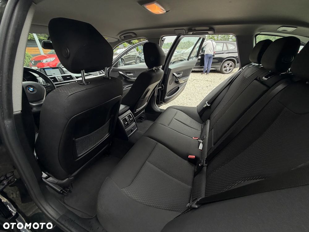 BMW Seria 3 320d Advantage - 20