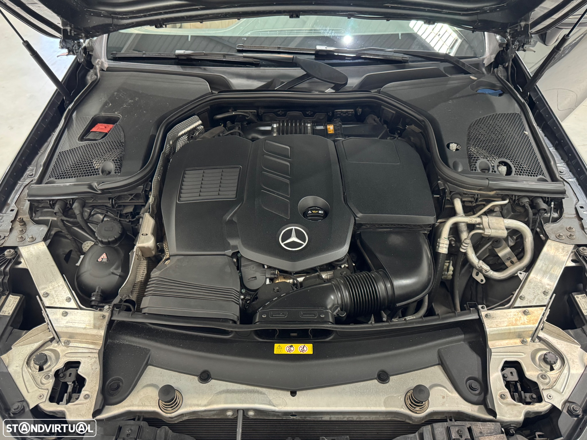 Mercedes-Benz CLS 300 d - 40