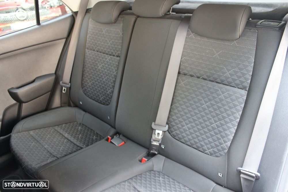 Kia Rio 1.2 CVVT Dynamic - 23