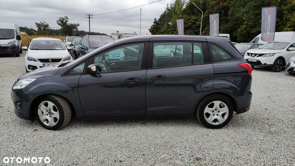 Ford Grand C-MAX - 17