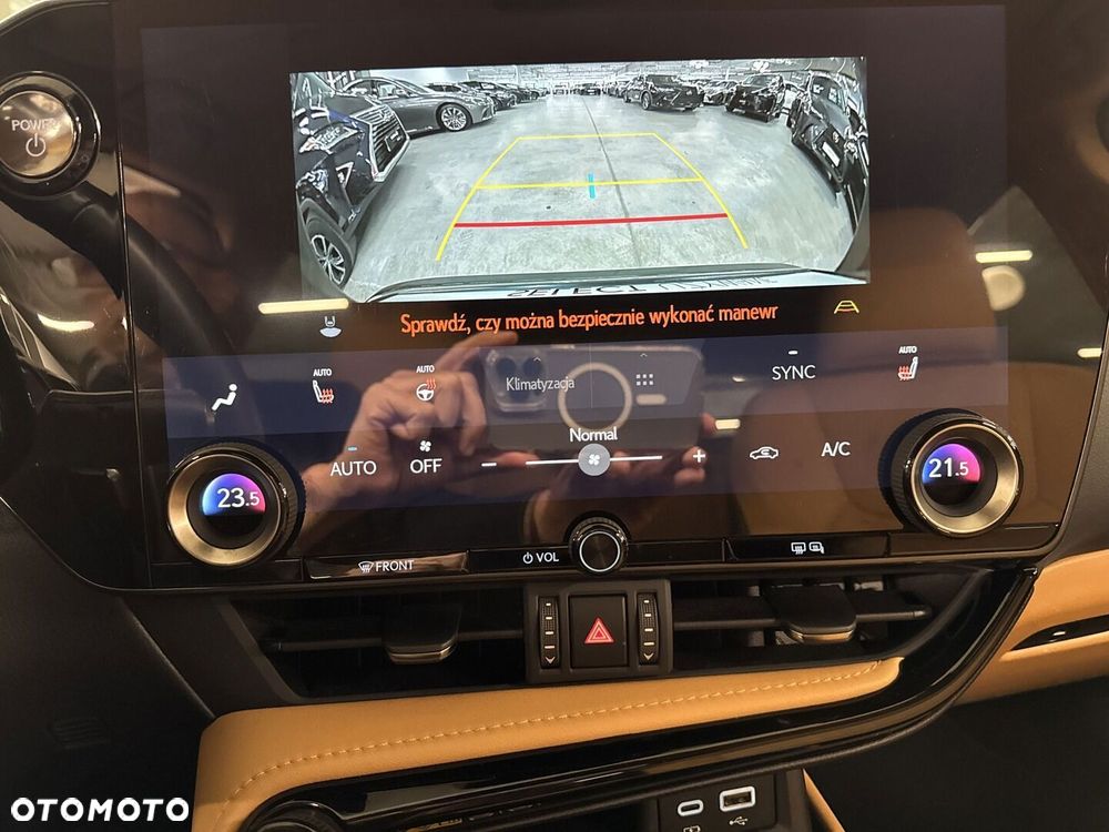 Lexus NX 350h Prestige AWD - 25