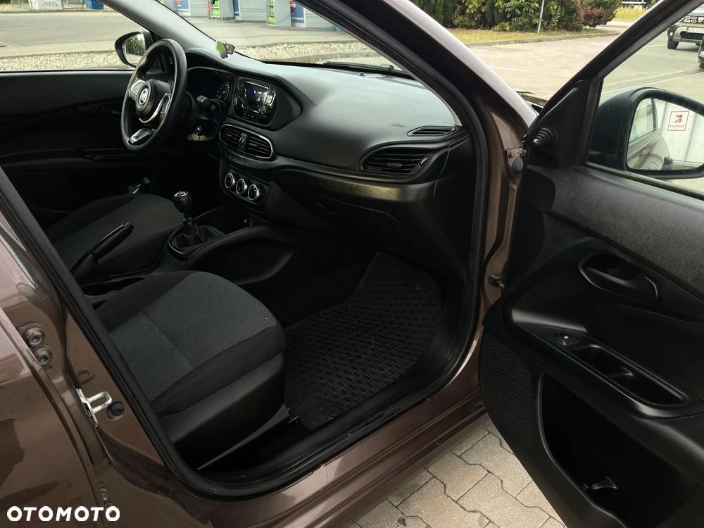 Fiat Tipo 1.4 16v Easy - 10