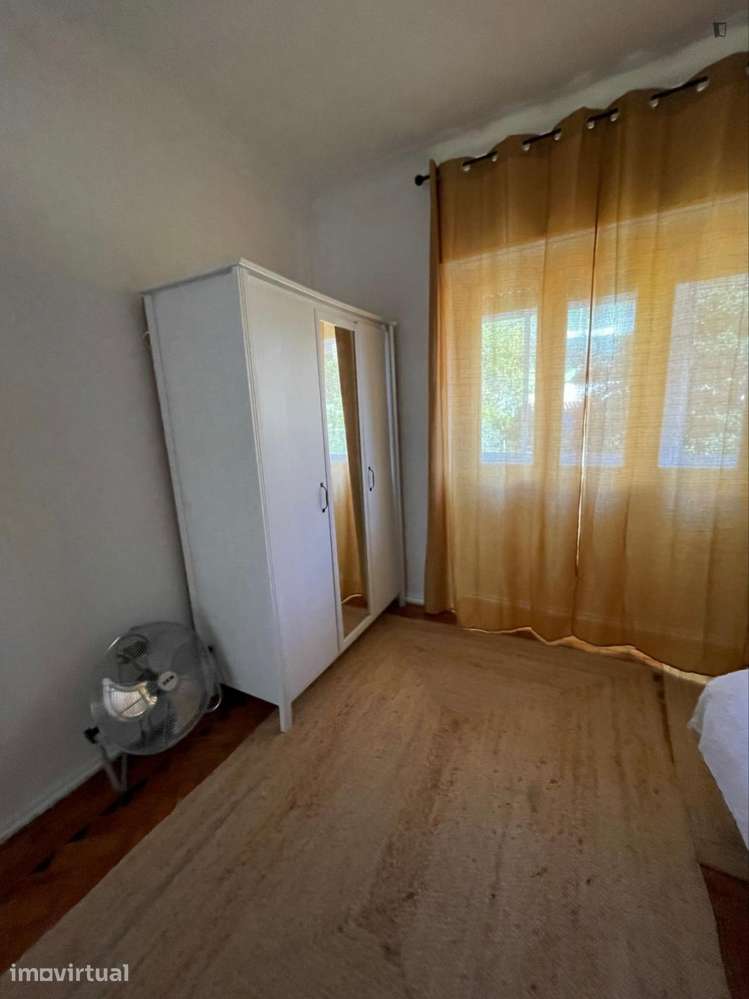 Quarto - localizado em Santa Apolónia Lisbon - Grande imagem: 2/8