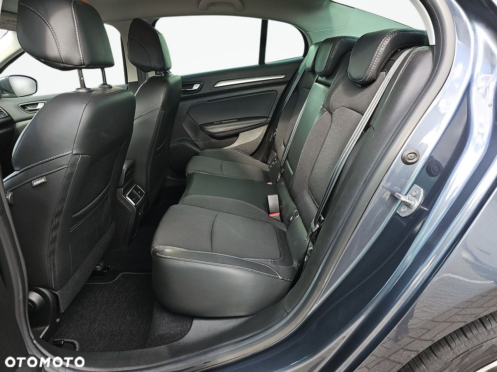 Renault Megane 1.3 TCe Techno - 12
