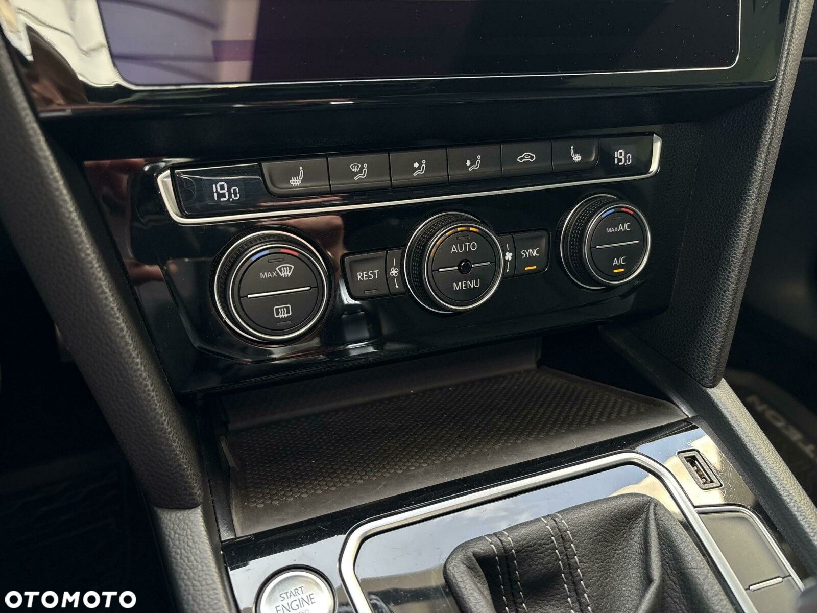 Volkswagen Arteon 2.0 TDI Bi-Turbo SCR 4Mot R-Line DSG - 18