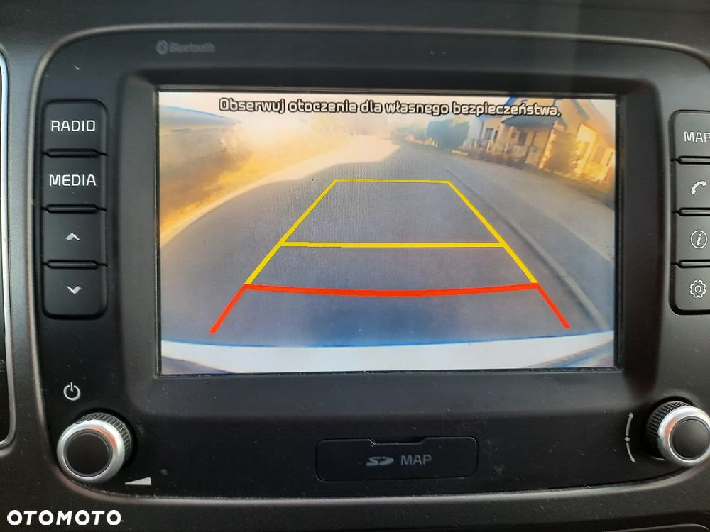 Kia Carens 1.6 GDI L 7os - 27