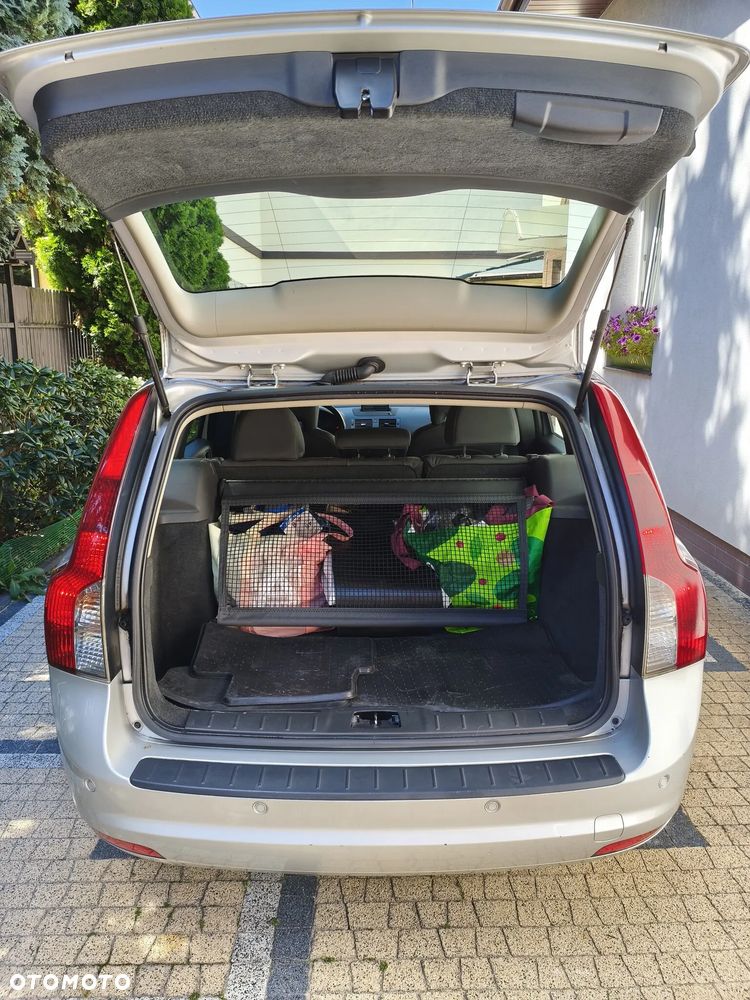 Volvo V50 - 10