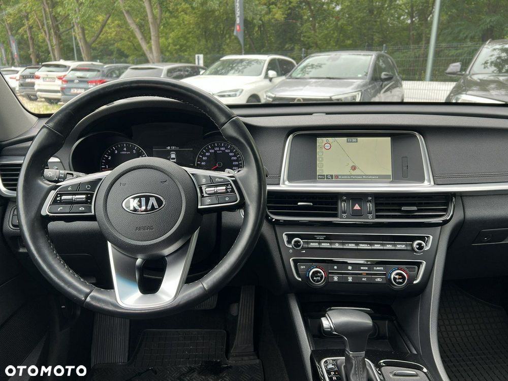 Kia Optima - 25
