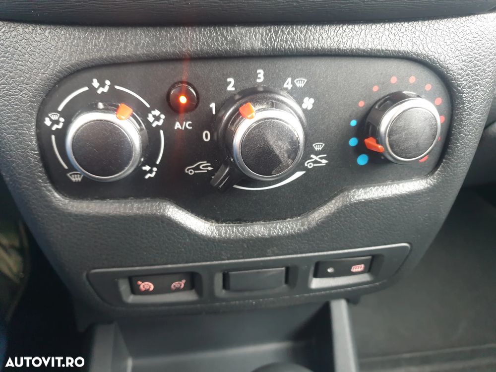 Dacia Lodgy 1.5 Blue dCi Laureate - 21