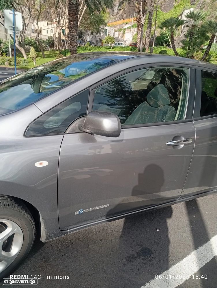 Nissan Leaf 24 kWh (c/ Bateria) Visia + - 7