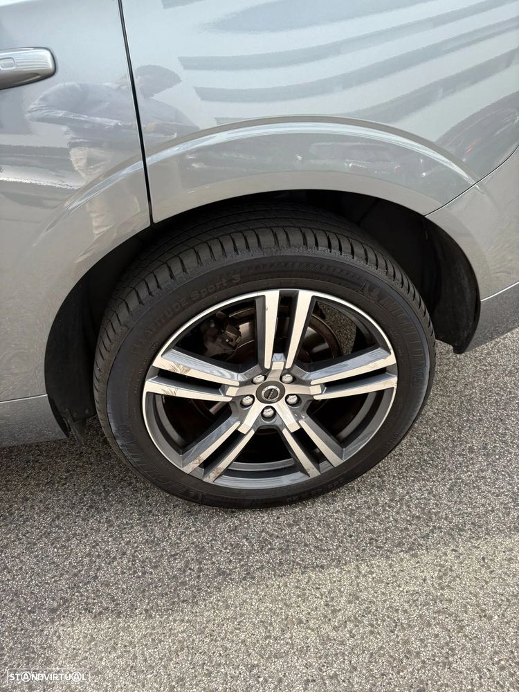 Volvo XC 60 2.0 T8 PHEV Momentum AWD - 11