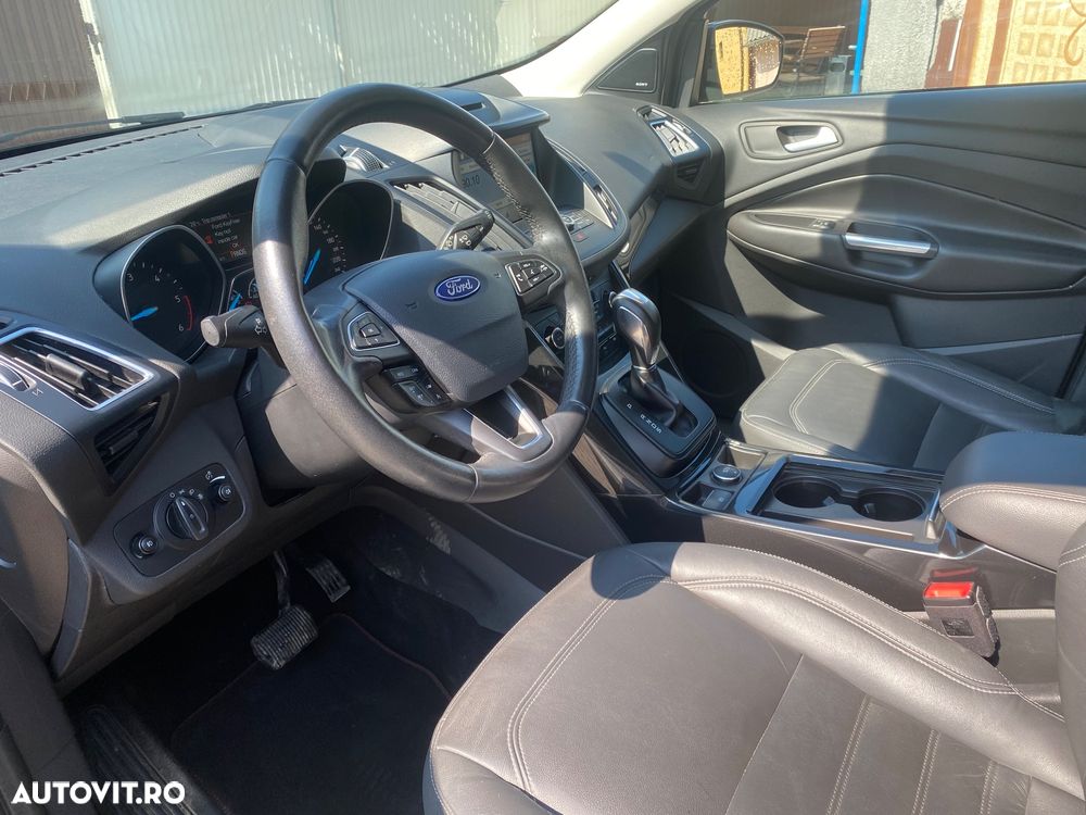 Ford Kuga 2.0 TDCi 4WD Powershift Titanium - 8
