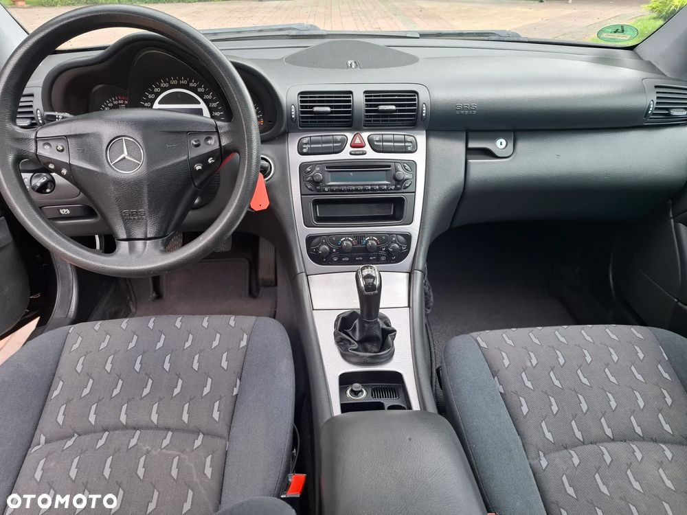 Mercedes-Benz Klasa C 200 Kompressor Sportcoupe - 10
