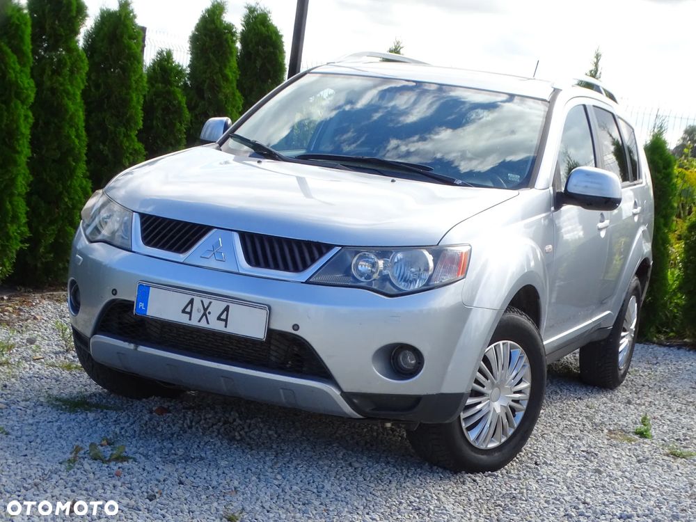 Mitsubishi Outlander - 3