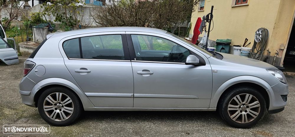 Opel Astra 1.7 CDTI Cosmo - 4