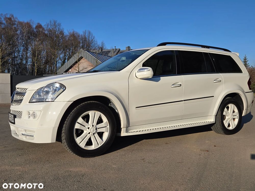 Mercedes-Benz GL 500 4Matic 7G-TRONIC - 7