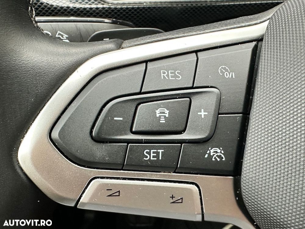 Volkswagen T-Cross 1.5 TSI ACT OPF DSG R-Line - 12