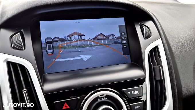 Ford Focus 1.6 TDCI DPF Trend - 11