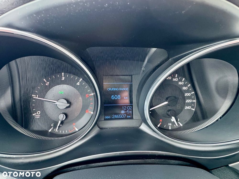 Toyota Avensis 1.6 D-4D Prestige - 16