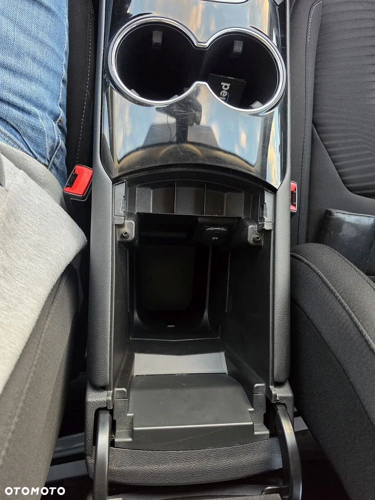 Ford S-Max - 20