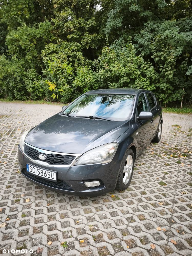 Kia Ceed 1.4 CVVT Spirit - 1