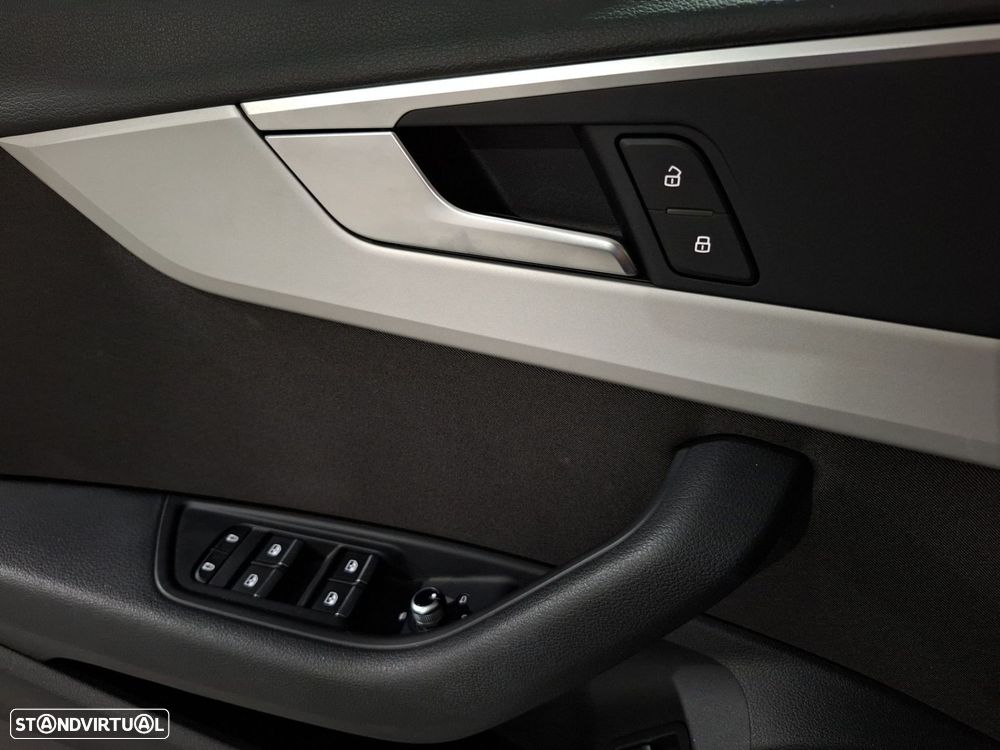 Audi A4 Avant 30 TDI Advanced S tronic - 23