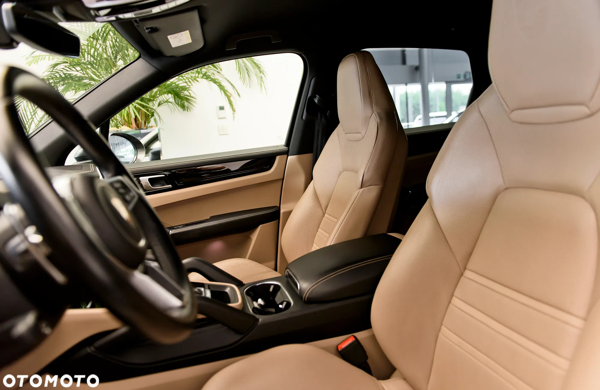 Porsche Cayenne Standard - 8
