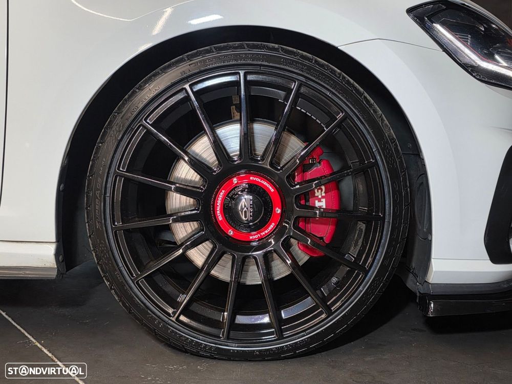 VW Golf 2.0 TSI GTI DSG Performance - 28