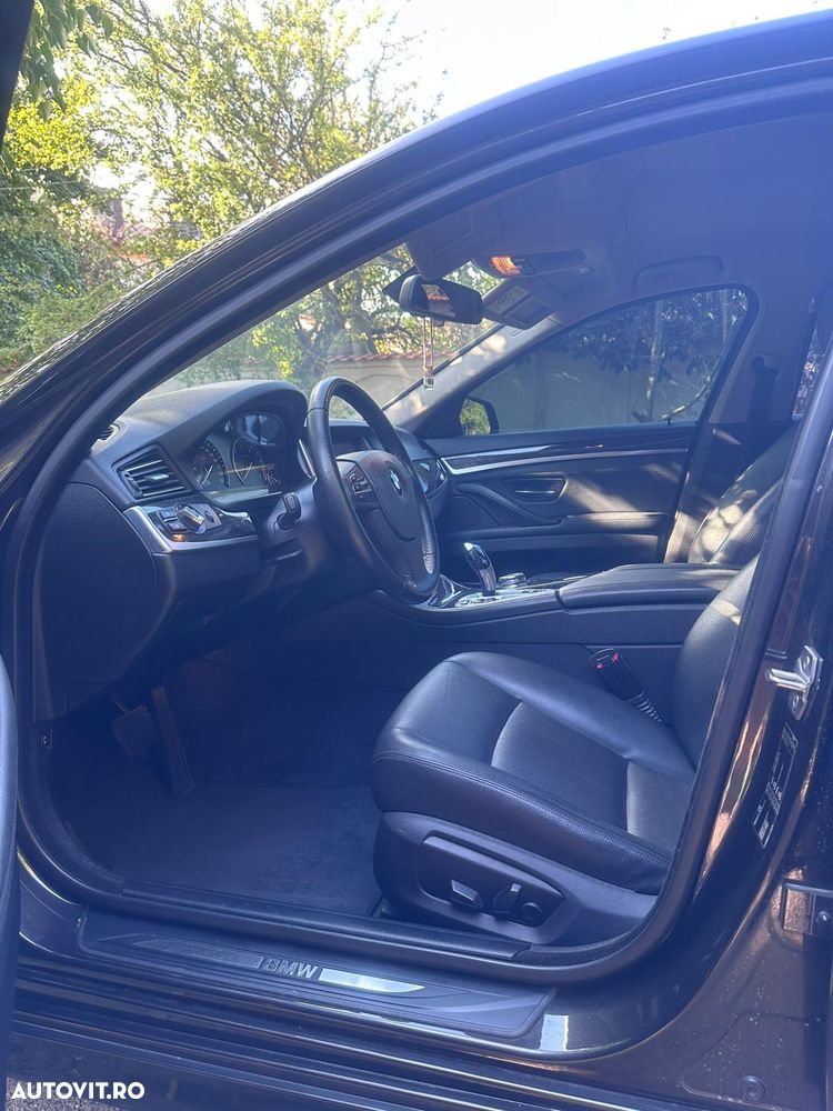 BMW Seria 5 520d AT - 7