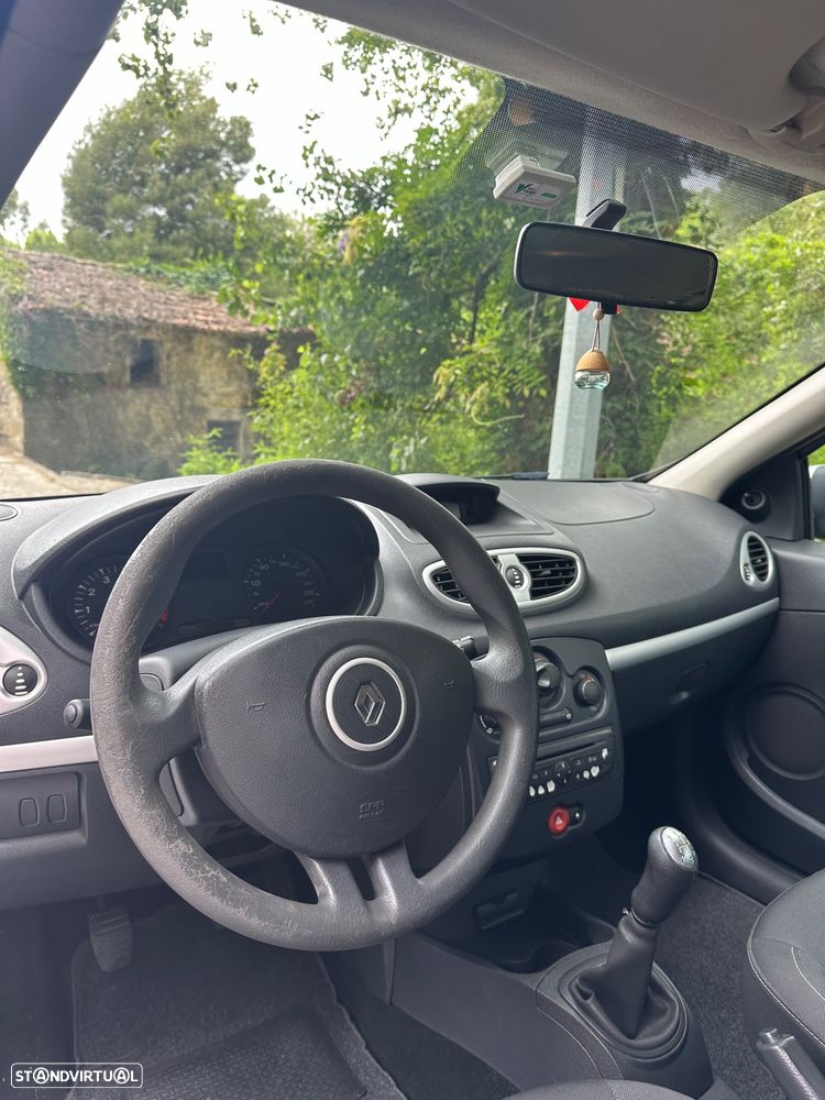 Renault Clio 1.2 16V Dynamique S - 18