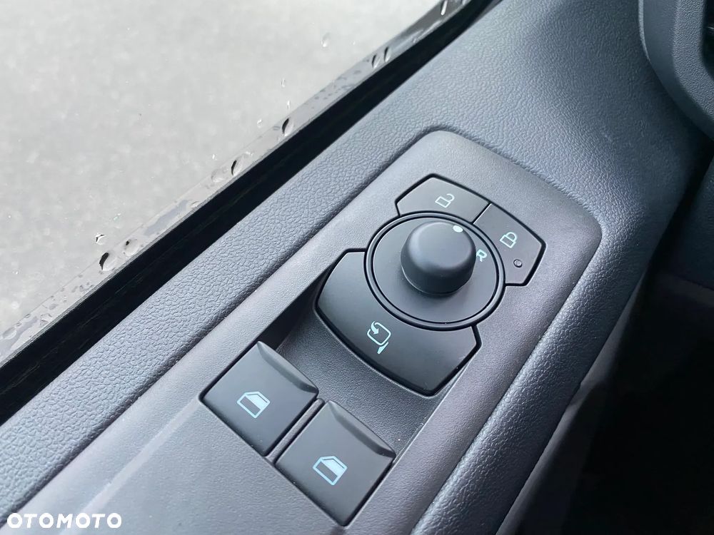 Ford Transit Custom Kombi 2.0 EcoBlue 320 L2H1 Trend M1 - 19