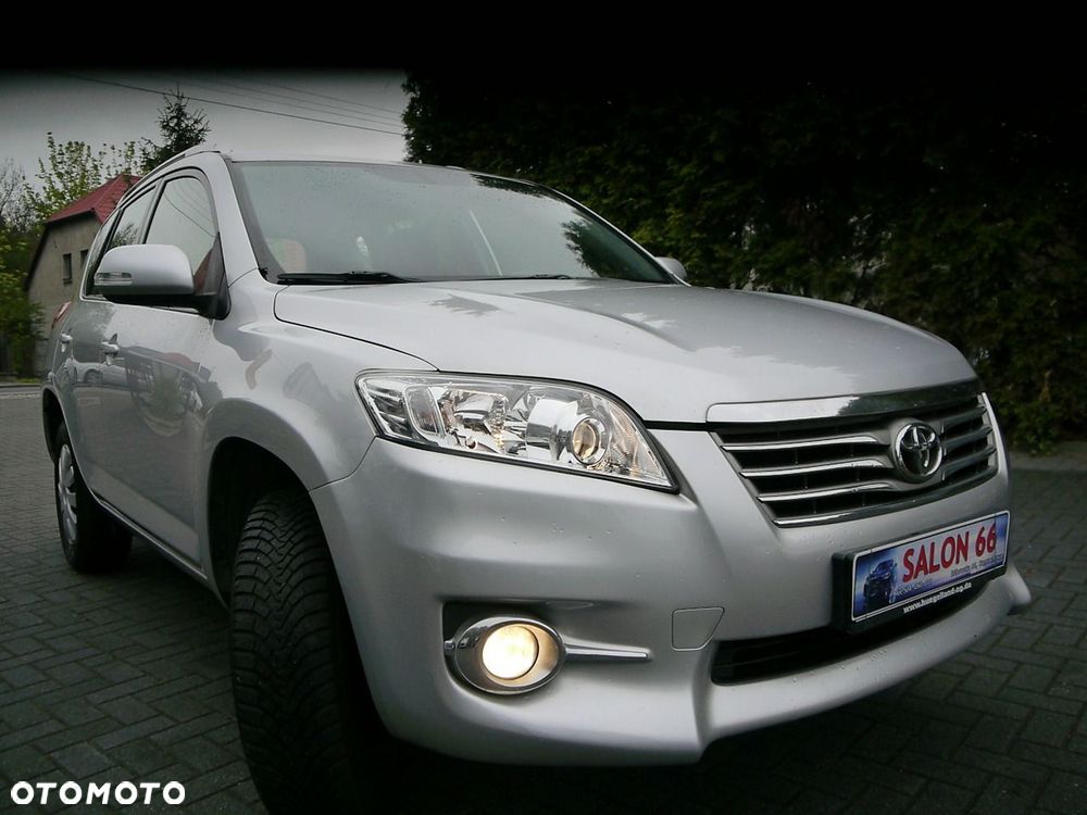 Toyota RAV4 2.2 D-4D 4x4 Sol - 9