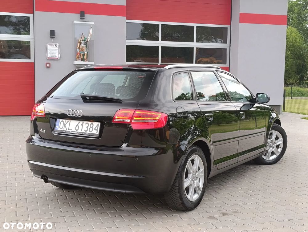 Audi A3 Sportback 1.6 TDI S tronic Attraction - 13