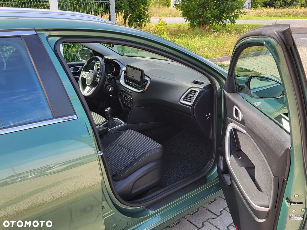 Kia Ceed 1.5 T-GDI M - 6