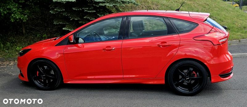 Ford Focus 2.0 TDCi ST - 16