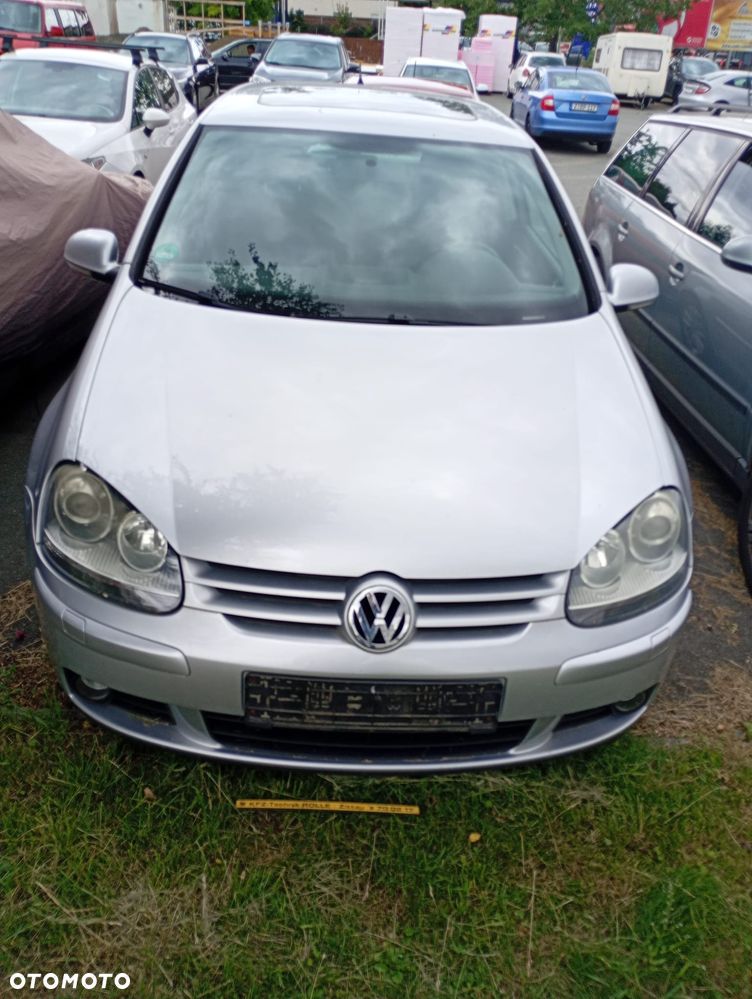 Volkswagen Golf - 8
