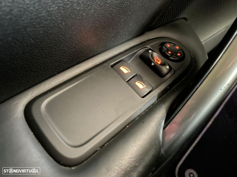 Peugeot RCZ 1.6 200 THP - 13