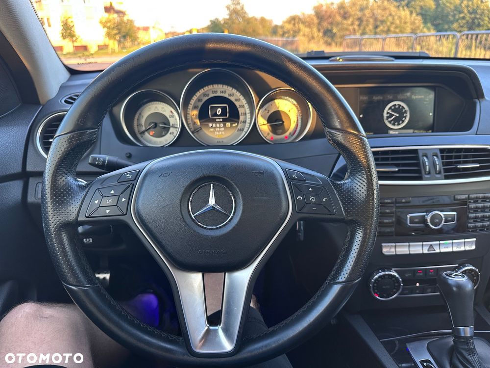 Mercedes-Benz Klasa C 220 CDI DPF Automatik Avantgarde - 7