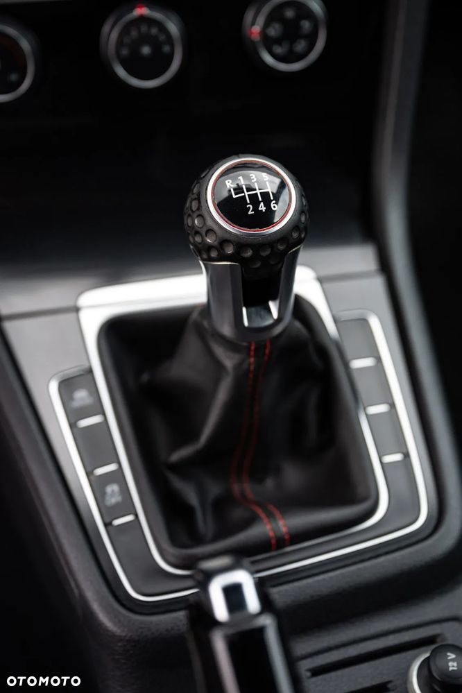 Volkswagen Golf VII 2.0 TSI BMT GTI Performance - 15