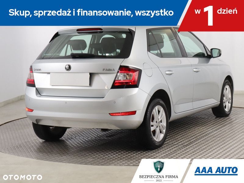 Skoda Fabia - 6