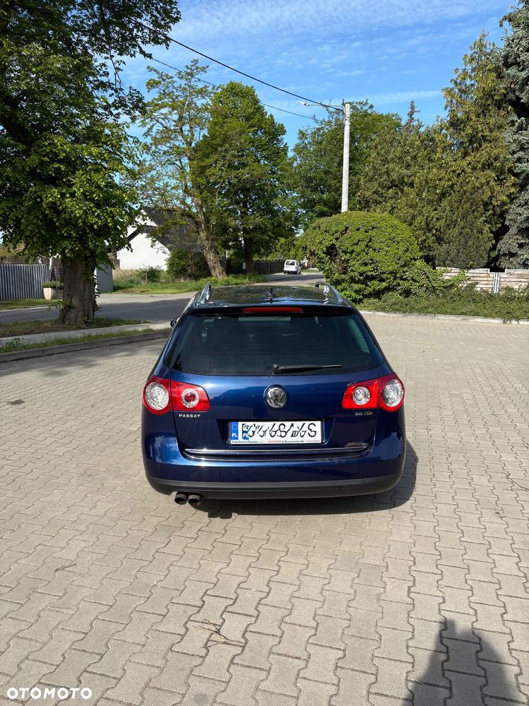 Volkswagen Passat 2.0 TDI DPF Sportline - 6